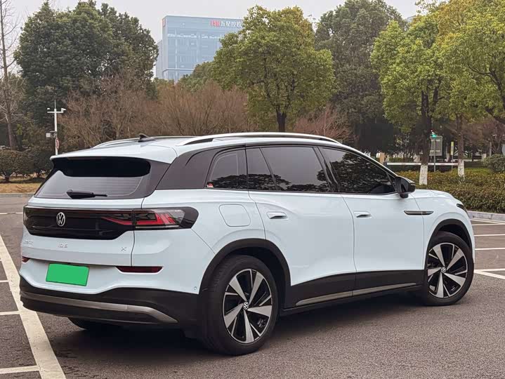 Photo 3 - Volkswagen ID.6 X