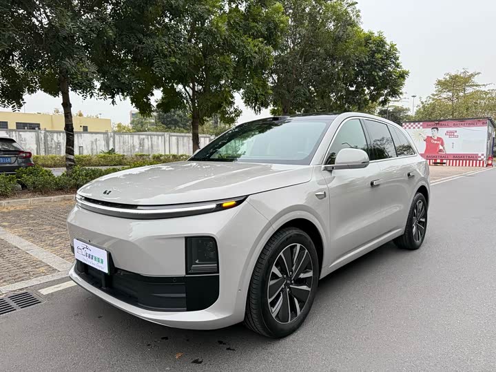 Фото 1 - LiXiang L6