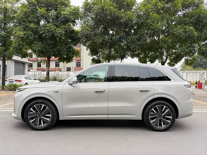 Фото 6 - LiXiang L6