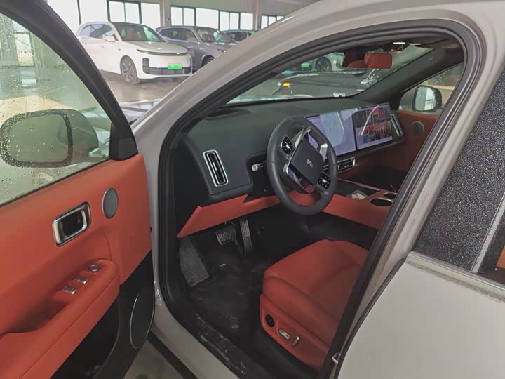 Фото 7 - LiXiang L6