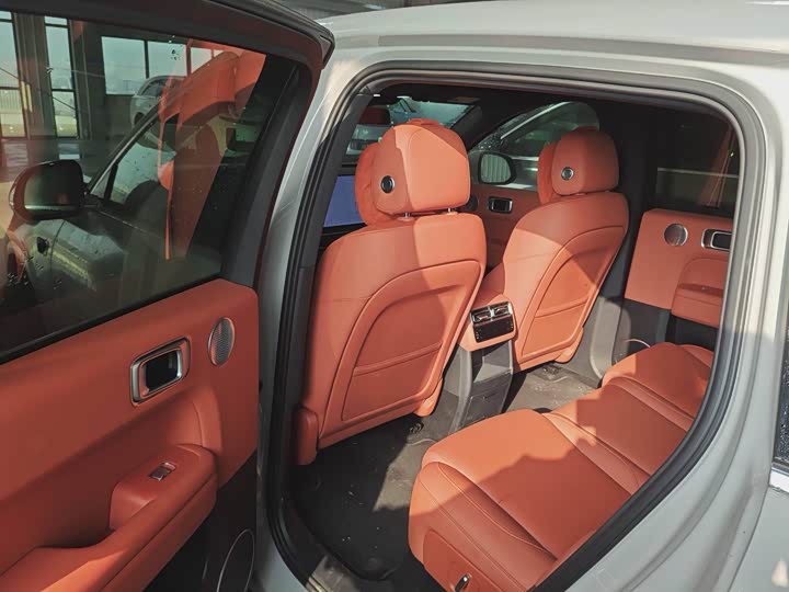 Фото 8 - LiXiang L6