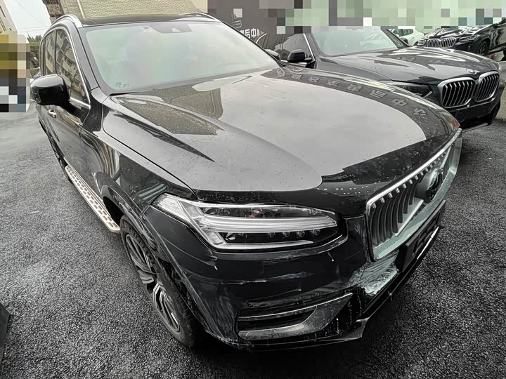 Фото 2 - Volvo XC90