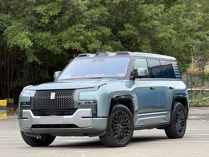 Фото 2 - BYD Yangwang U8