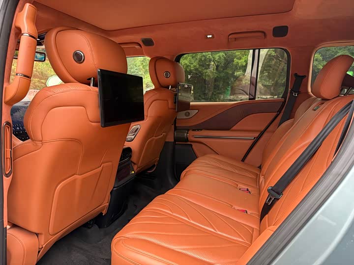 Фото 7 - BYD Yangwang U8