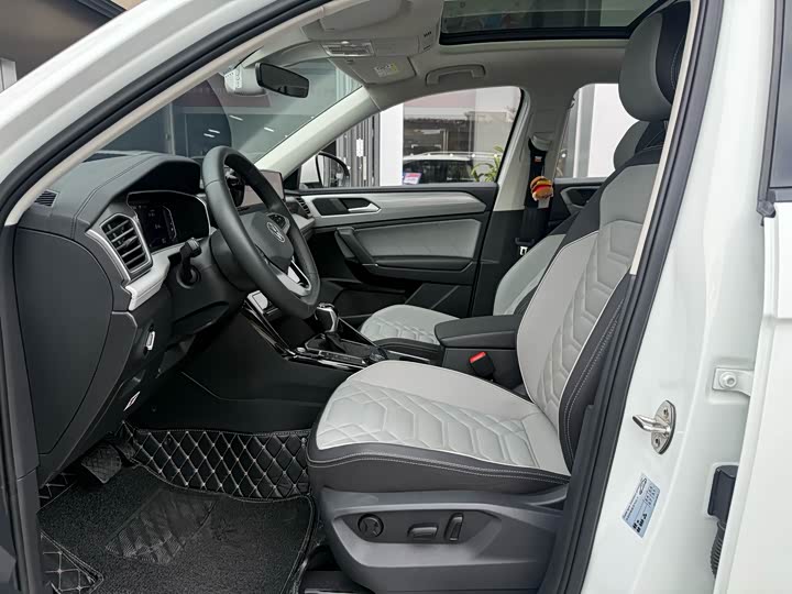 Фото 9 - Volkswagen Tayron