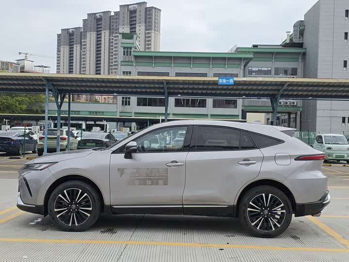 Photo 5 - Toyota Venza