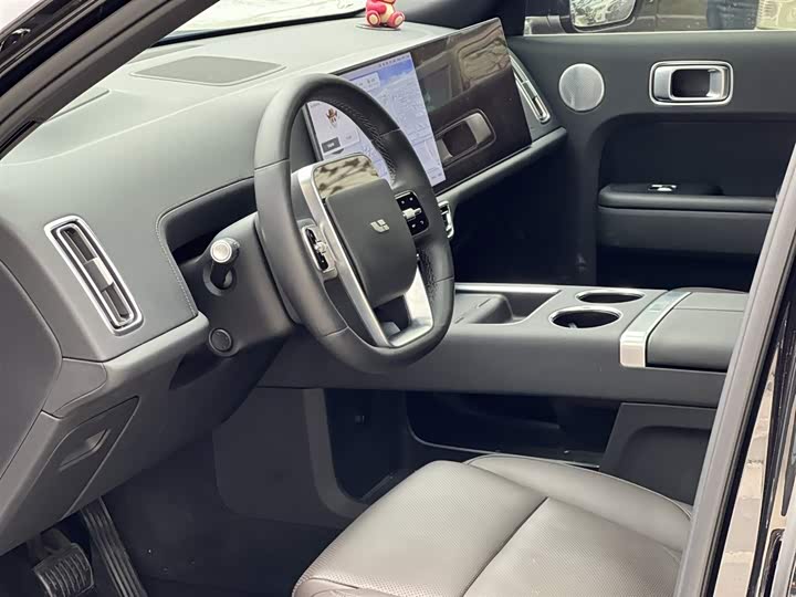 Фото 6 - LiXiang L9