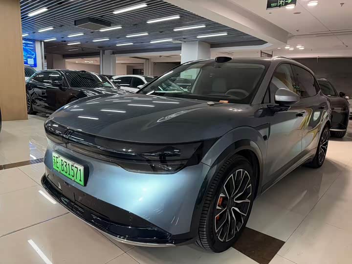 Фото 1 - Zeekr 7X