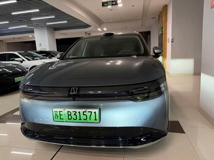 Фото 2 - Zeekr 7X