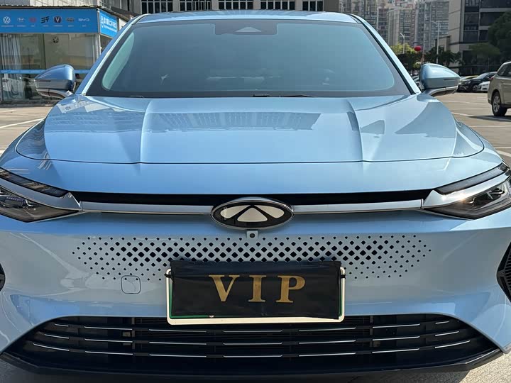 Photo 5 - Chery Fulwin A8