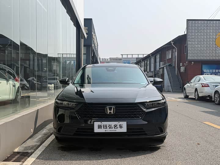 Photo 2 - Honda Accord