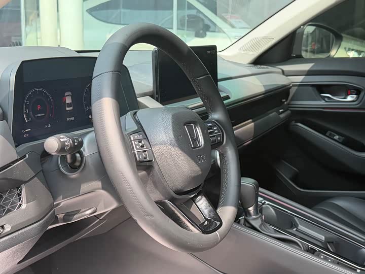 Photo 9 - Honda Accord