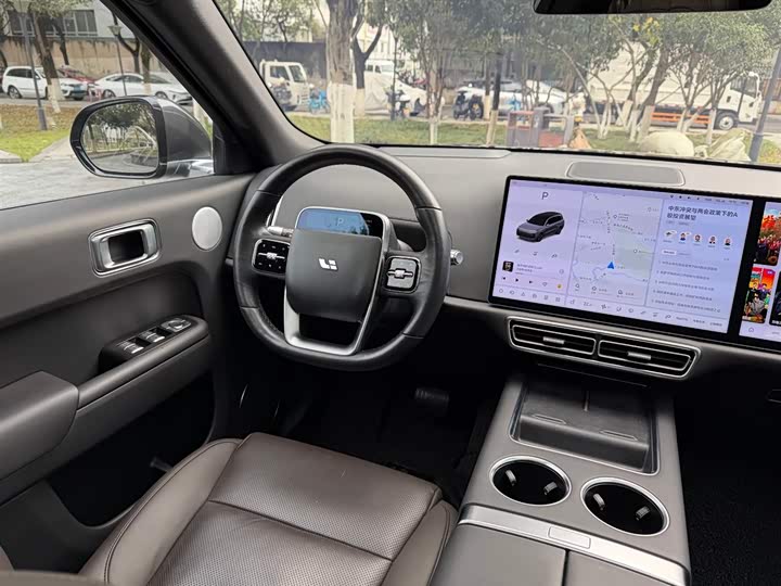 Фото 8 - LiXiang L9