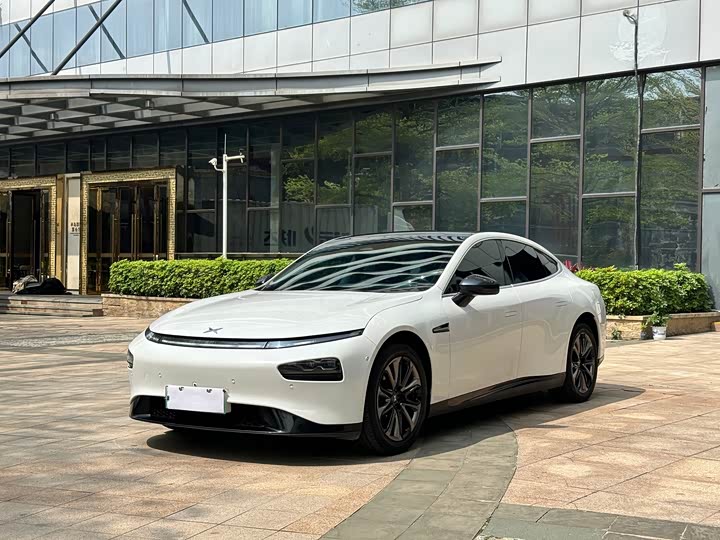 Фото 1 - XPeng P7