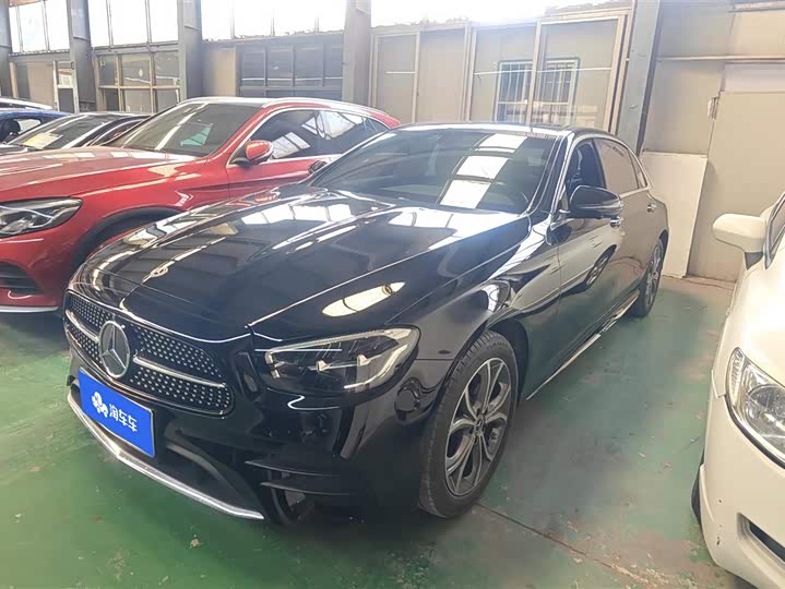 Фото 1 - Mercedes-Benz E-Class