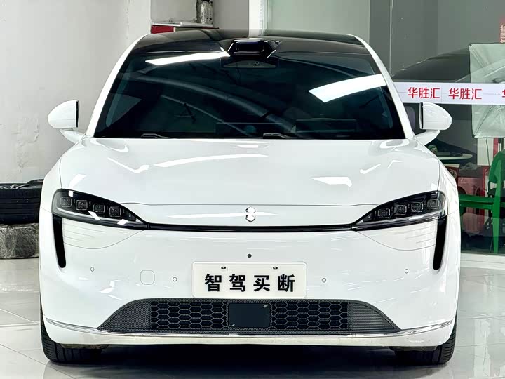 Фото 2 - Luxeed R7