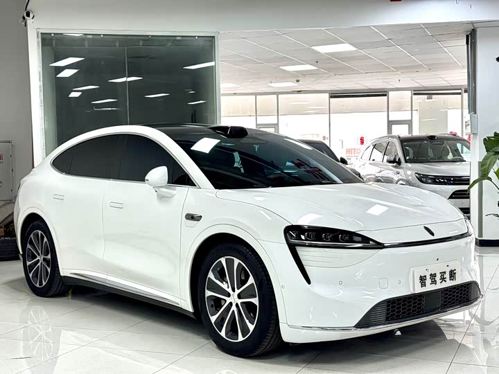 Фото 3 - Luxeed R7