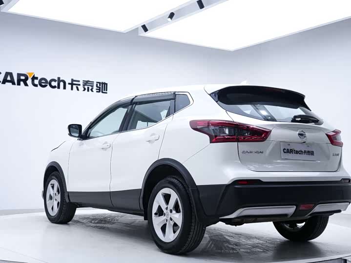 Фото 8 - Nissan Qashqai