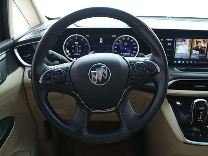 Фото 9 - Buick GL8 ES