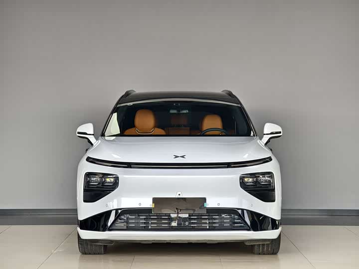 Фото 2 - XPeng G9