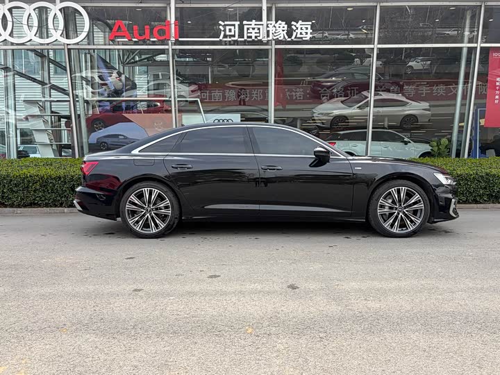 Фото 3 - Audi A6L