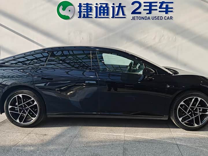 Фото 6 - XPeng F57