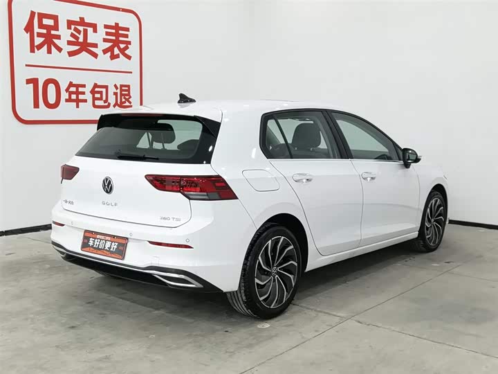 Фото 2 - Volkswagen Golf