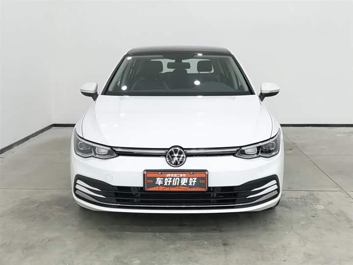 Фото 3 - Volkswagen Golf