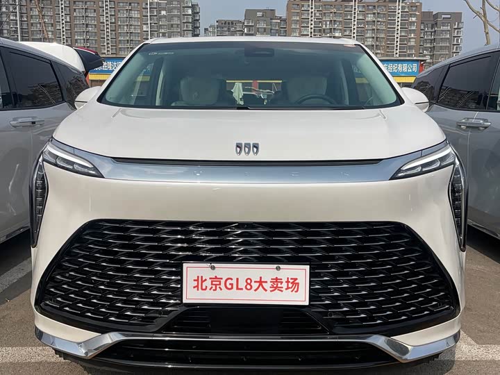 Фото 2 - Buick GL8 Century