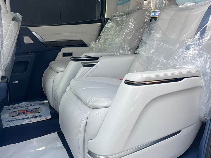 Фото 6 - Buick GL8 Century