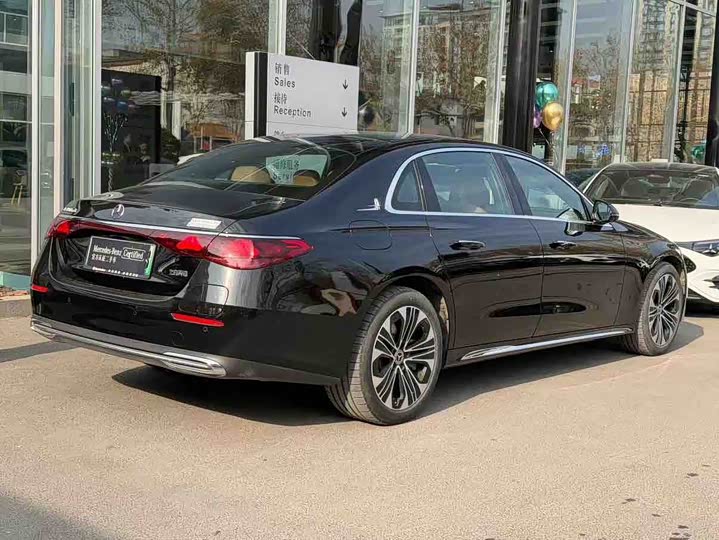 Фото 6 - Mercedes-Benz E-Class Hybrid