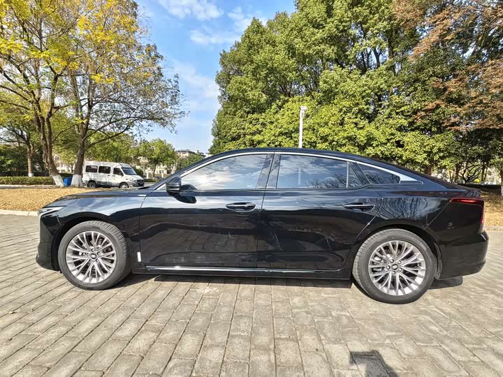 Фото 4 - Bestune B70