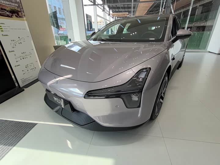 Фото 1 - XPeng Mona M03