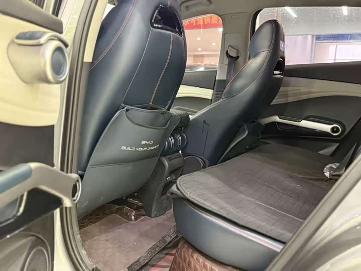 Фото 8 - BYD Yuan Plus