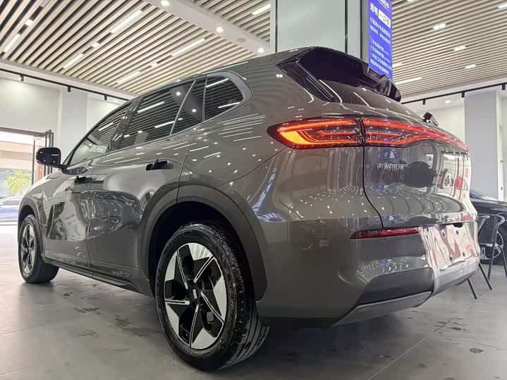 Фото 4 - Geely Galaxy E5