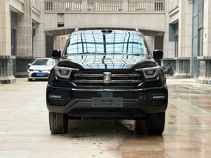 Фото 2 - Tank 400 Hybrid