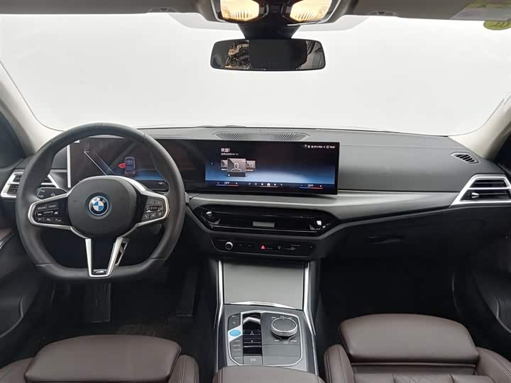 Фото 7 - BMW i3