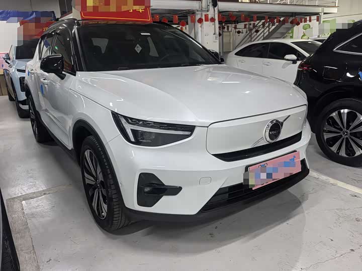 Фото 3 - Volvo XC40 EV