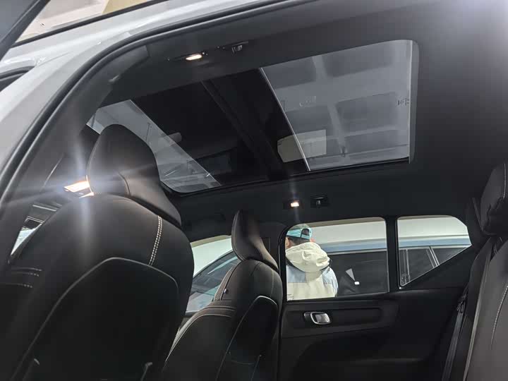 Фото 7 - Volvo XC40 EV