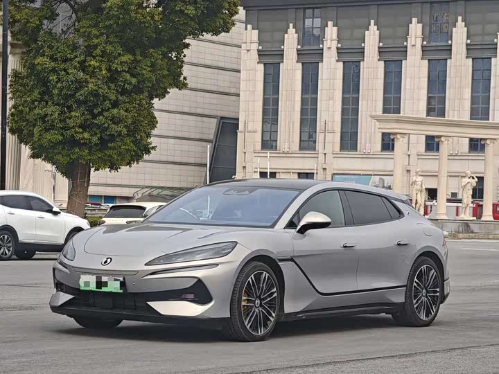 Фото 1 - Denza Z9GT