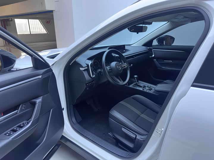 Фото 9 - Mazda CX-50