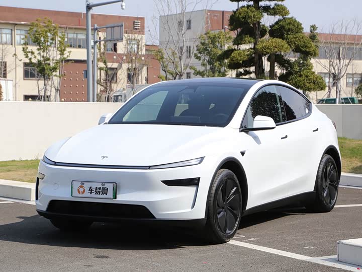 Фото 1 - Tesla Model Y