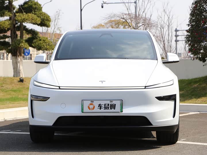 Фото 2 - Tesla Model Y