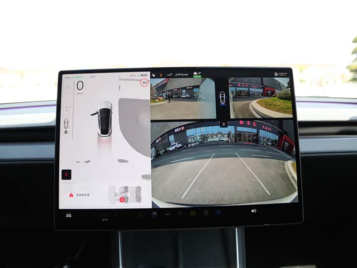 Фото 6 - Tesla Model Y