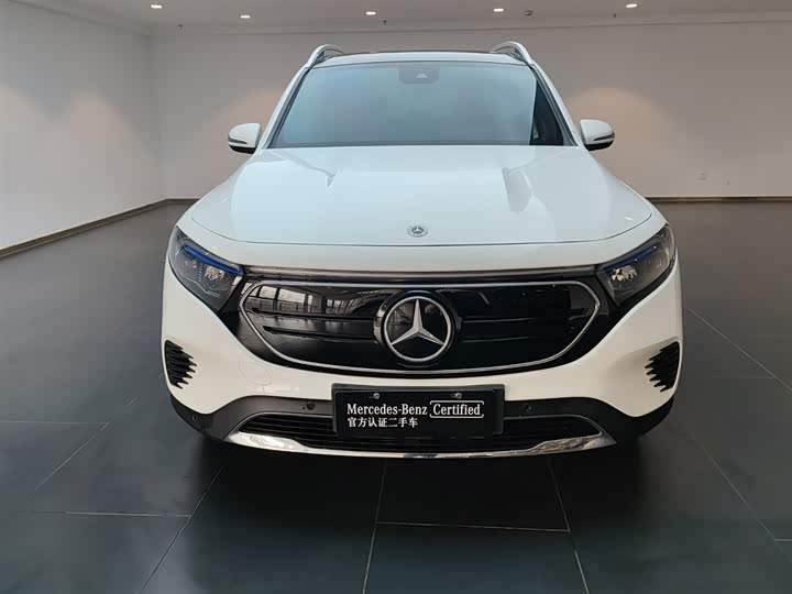 Фото 4 - Mercedes-Benz EQB