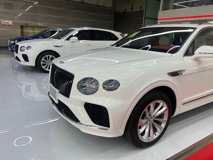 Фото 2 - Bentley Bentayga