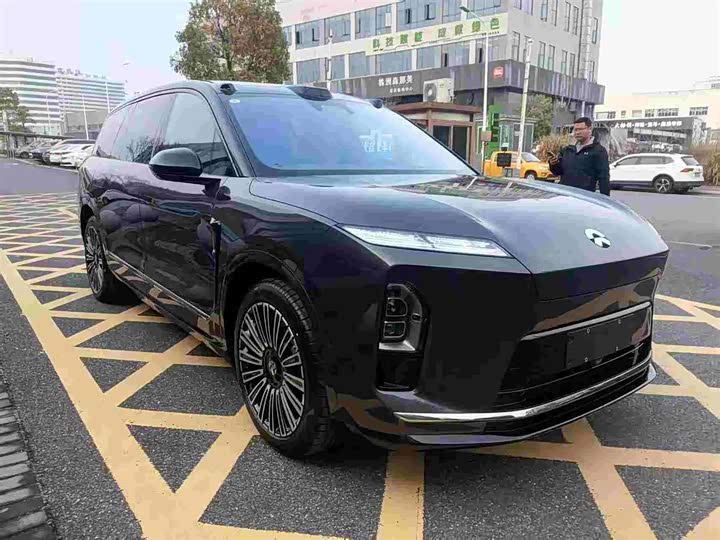 Фото 4 - Nio ES8