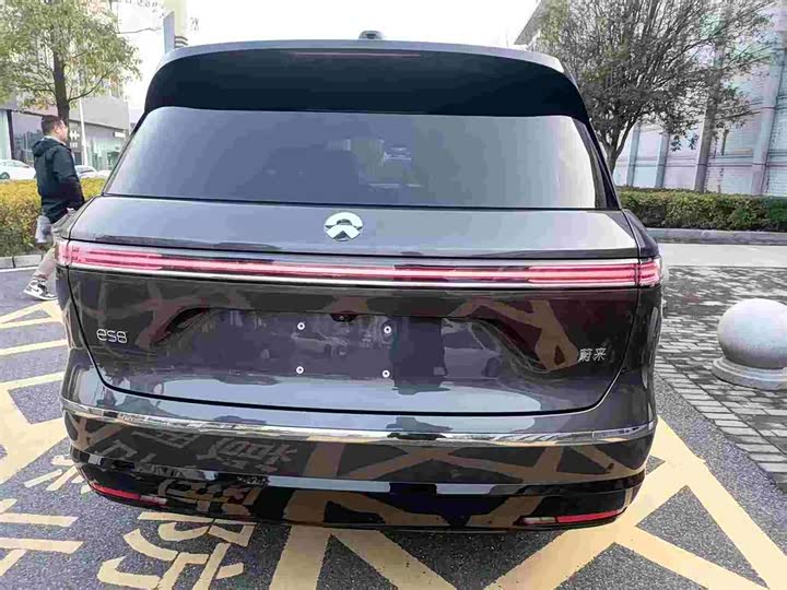 Фото 6 - Nio ES8