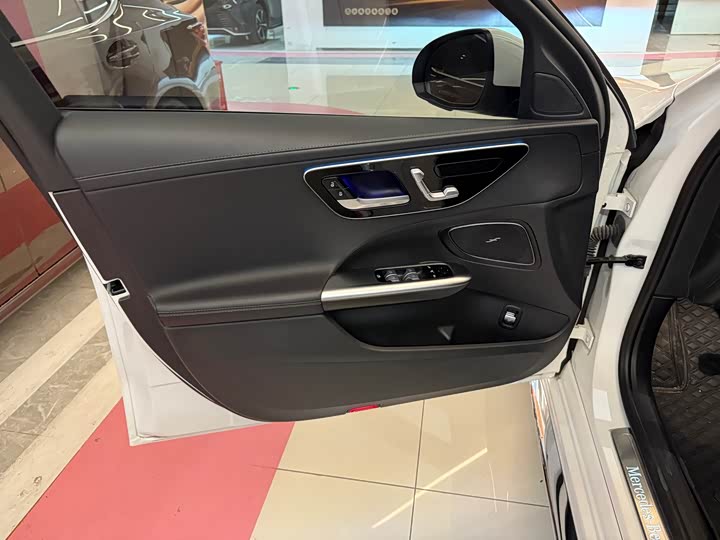 Фото 5 - Mercedes-Benz C-Class