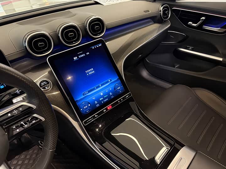 Фото 8 - Mercedes-Benz C-Class